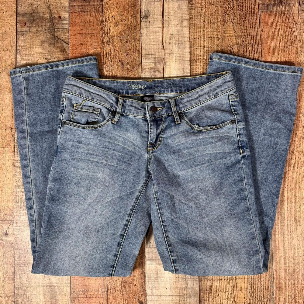 Mossimo Denim Low Rise Bootcut Jeans Womens 2/26 Short Blue Stretch Cotton Blend